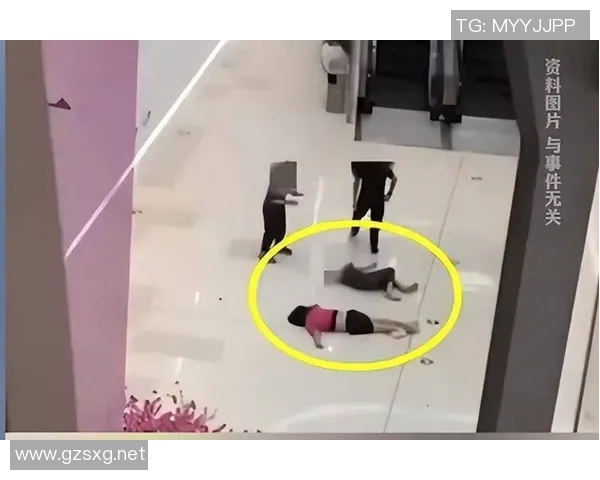 患者跳楼砸中他人致伤，昆明延安医院发生突发悲剧事件(昆明延安医院怎么样是不是私人医院)